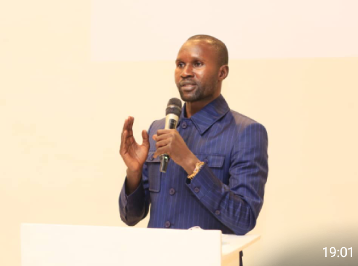 Lancement de la campagne de l’éveil patriotique des jeunes pour la paix, Samy Adubango : « Ne laissez personne affaiblir votre attachement à la patrie »